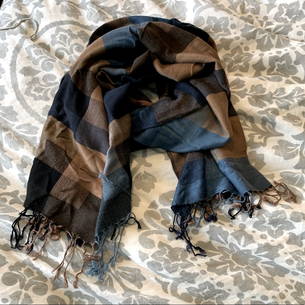 Pashmina Blue and Tan Plaid Scarf